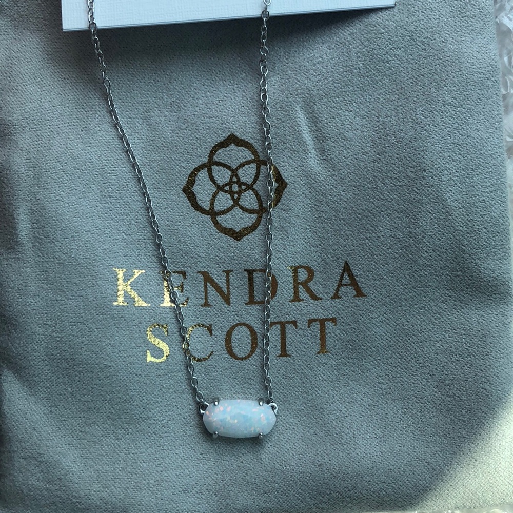 Ever silver pendant necklace in Iridescent Drusy